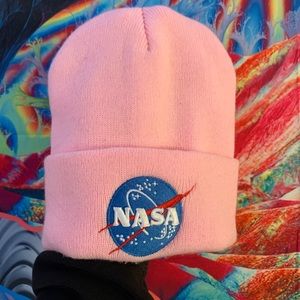 pink beanie